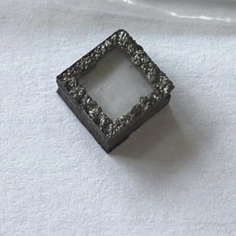 Synthetic Lab Vs G Uncut CVD Grown Rough Diamond