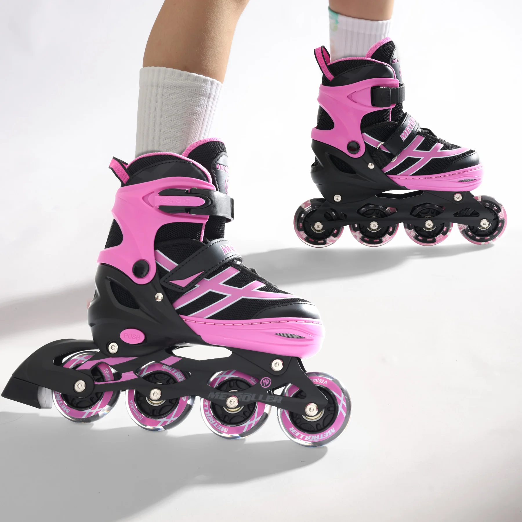 Factory Price Flashing Rubber Wheels Adjustable Size Roller Skates