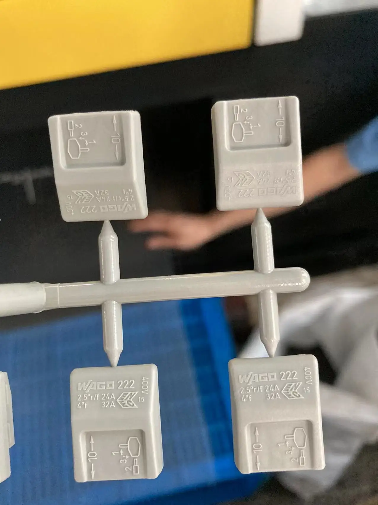 Splice Connector Plastic Container Making Machine Injection Moulding Molding Making Machine