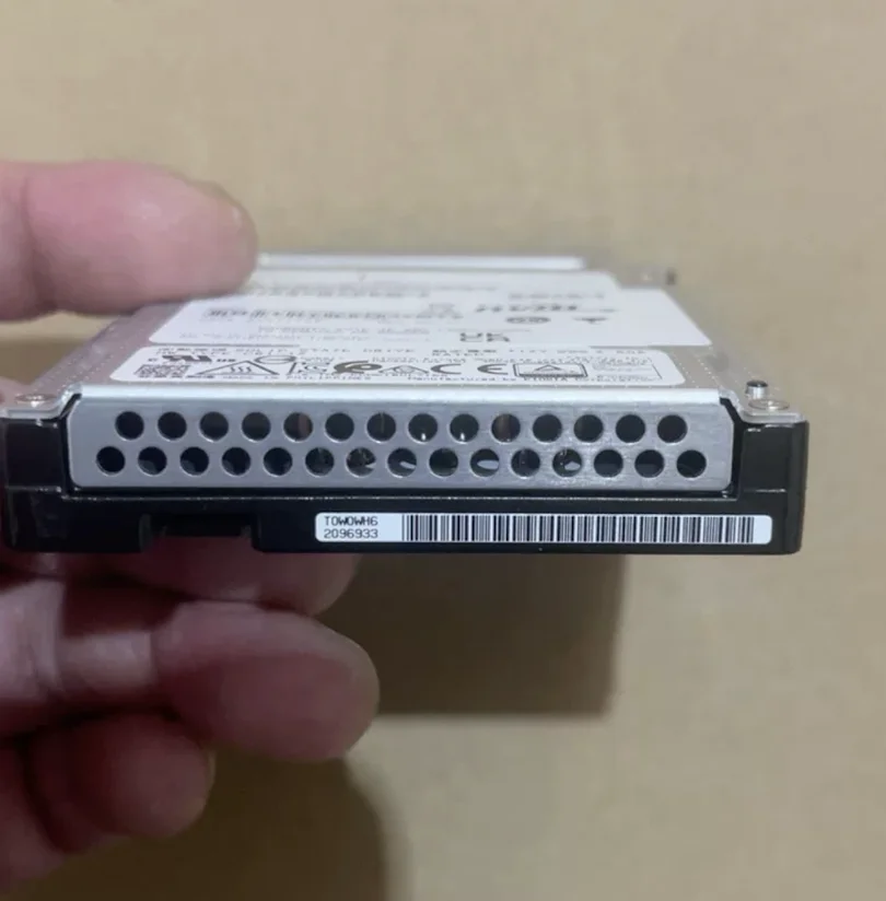 HPE U.3 CM6 12.8T SSD - Reliable Server Storage Solutions