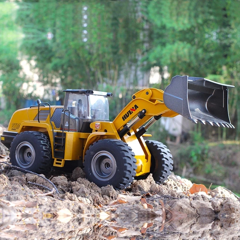 Huina 1583 RC wheel loader – Huina Construction Toys