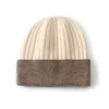 Colore beige cammello