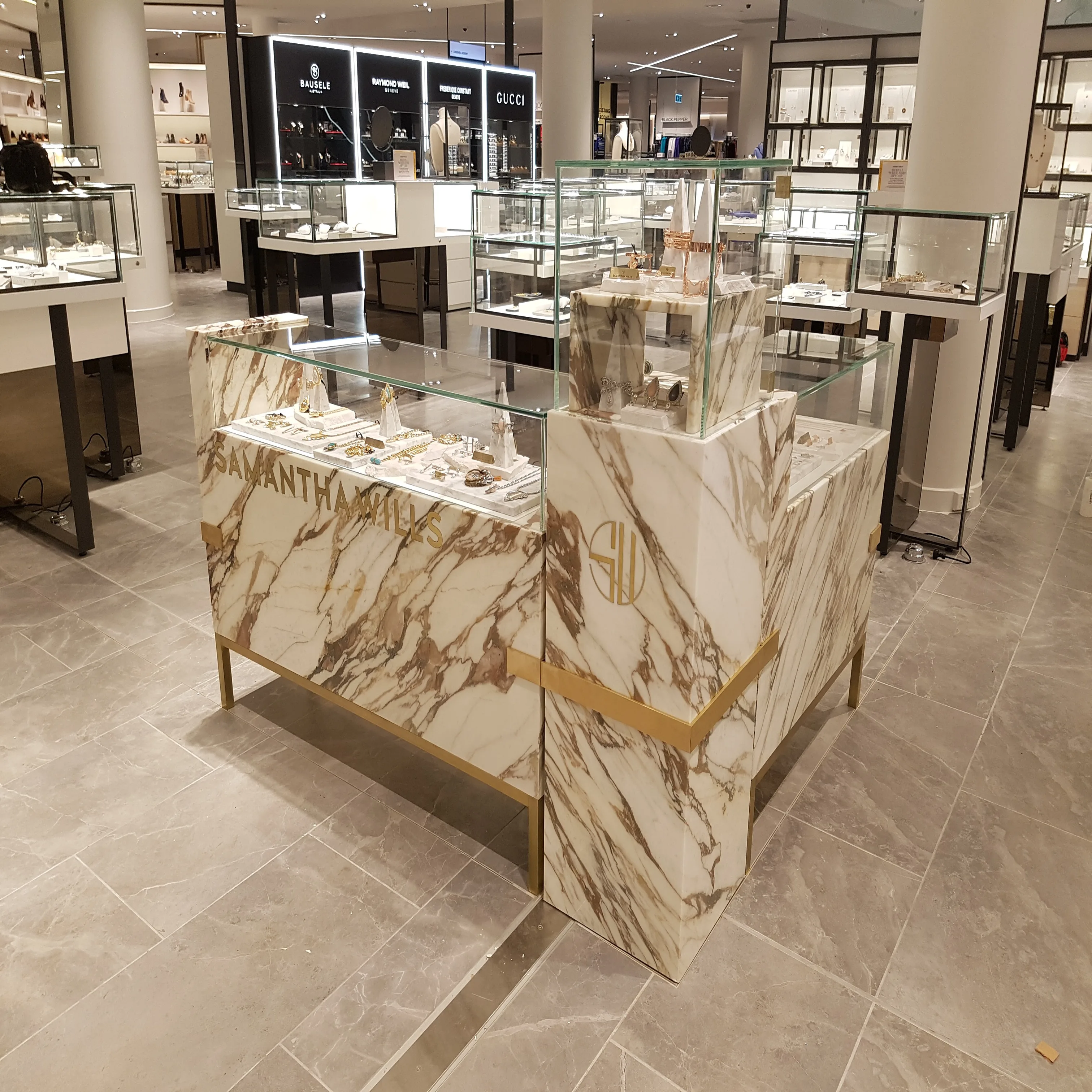 Modern Luxury Jewellery Shop Interior Design Ideas Jewellery Counter ...