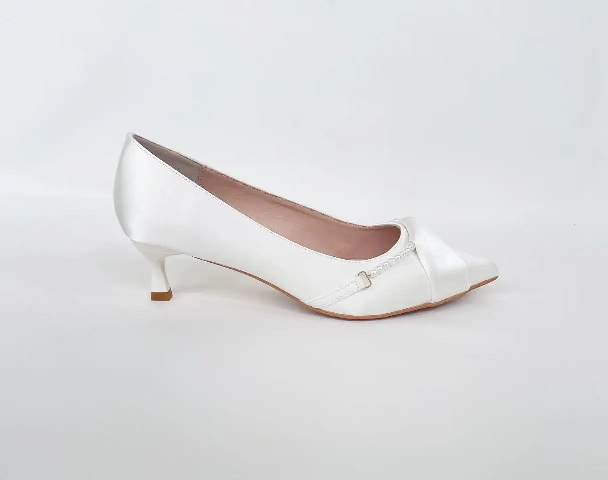 Ladies Bride Shoe Pointed Toe Stiletto Wedding Shoes Set White Silk Bow Large Size 5 Cm Heel Wedding Shoes For Bride - Image 3