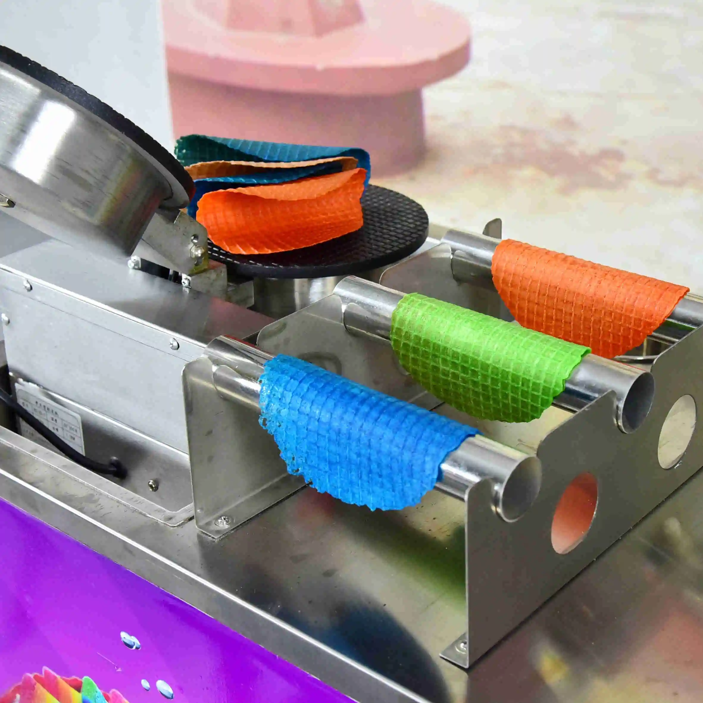 Factory Price Ice Roll Machine Thailand Style Roll Fry Ice Cream Machine With Flat Table
