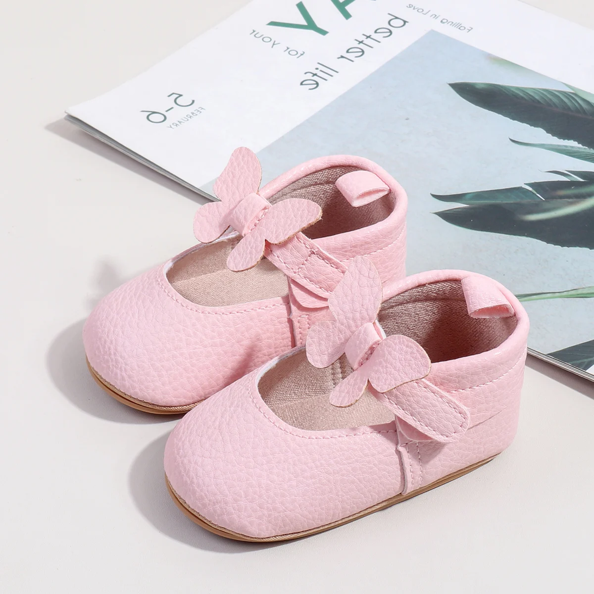 2025 Spring Autumn Summer Infant Newborn Girl Shoes Breathable Cotton Soft TPR Soles Bowknot Princess Baby Shoes supplier