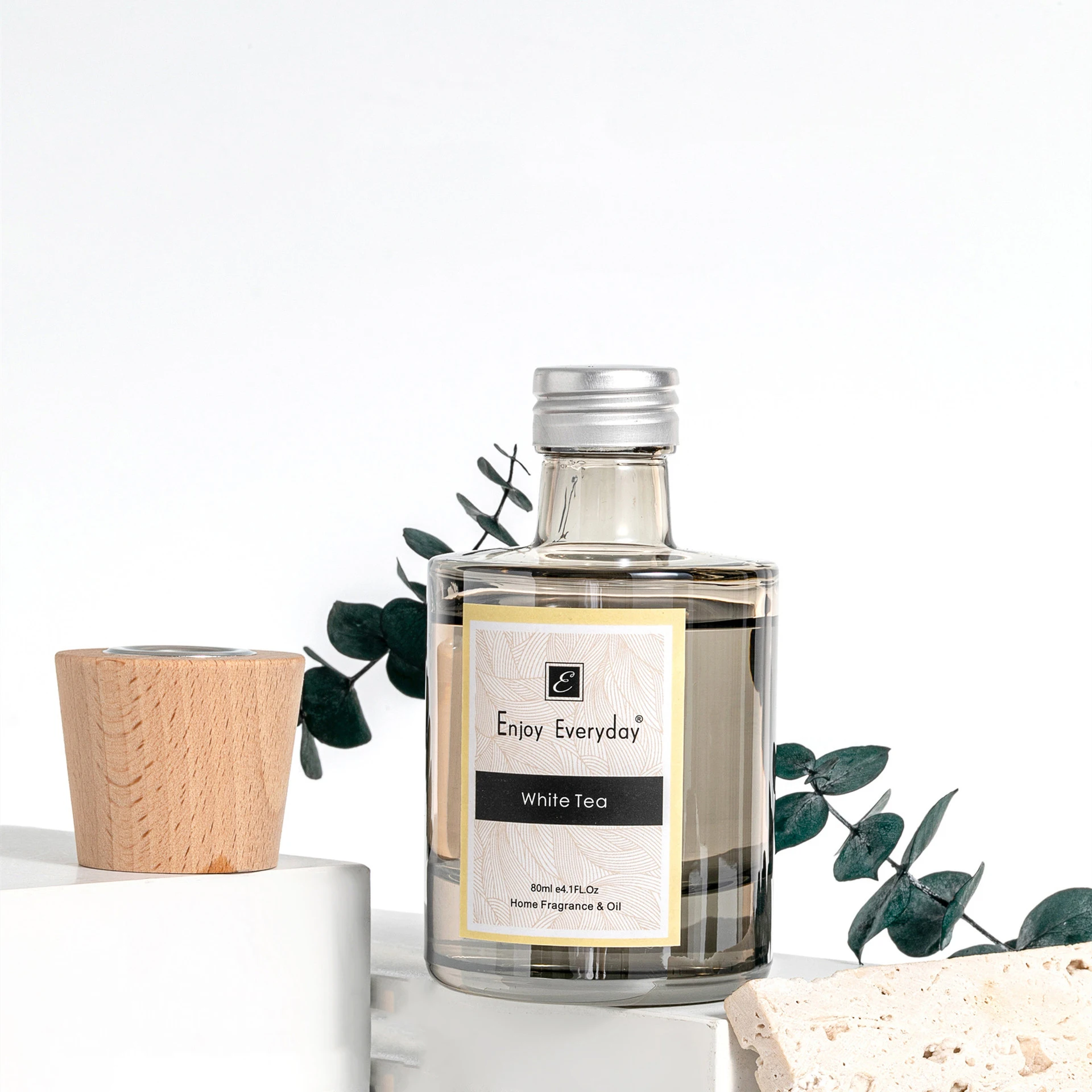 Premium Quality Electroplated Glass Bottle 80ml Wooden Caps Customized Labels Reed Diffuser Gift Sets