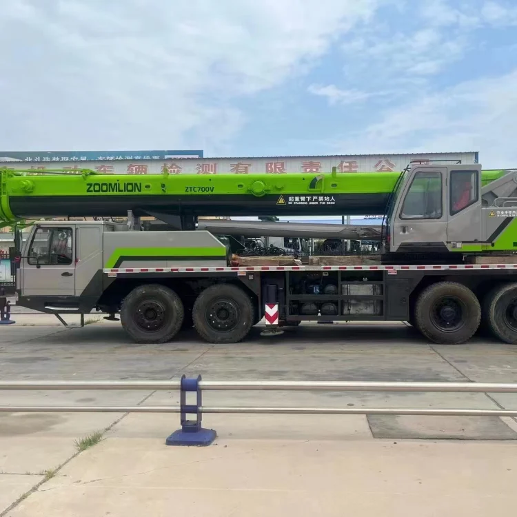Zoomlion ZTC700V Mobile Used Crane Truck 70 Ton Lifting Machinery High Efficiency