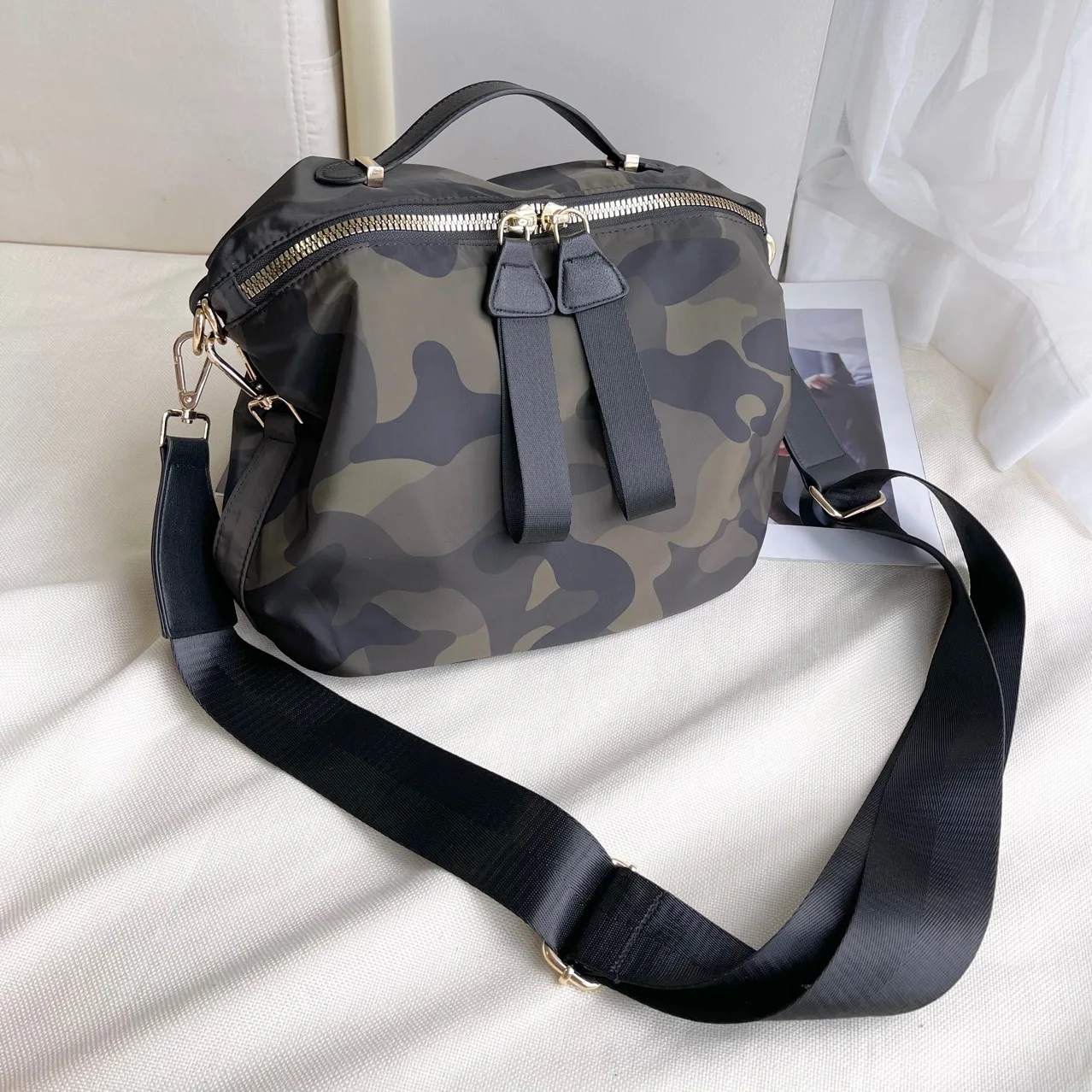 POIUGOYA Small Crossbody Bags for Women,Leather Women's Shoulder Handbag  Satchel,Four Zip Pocket Camera Purse with Wide Strap: Handbags