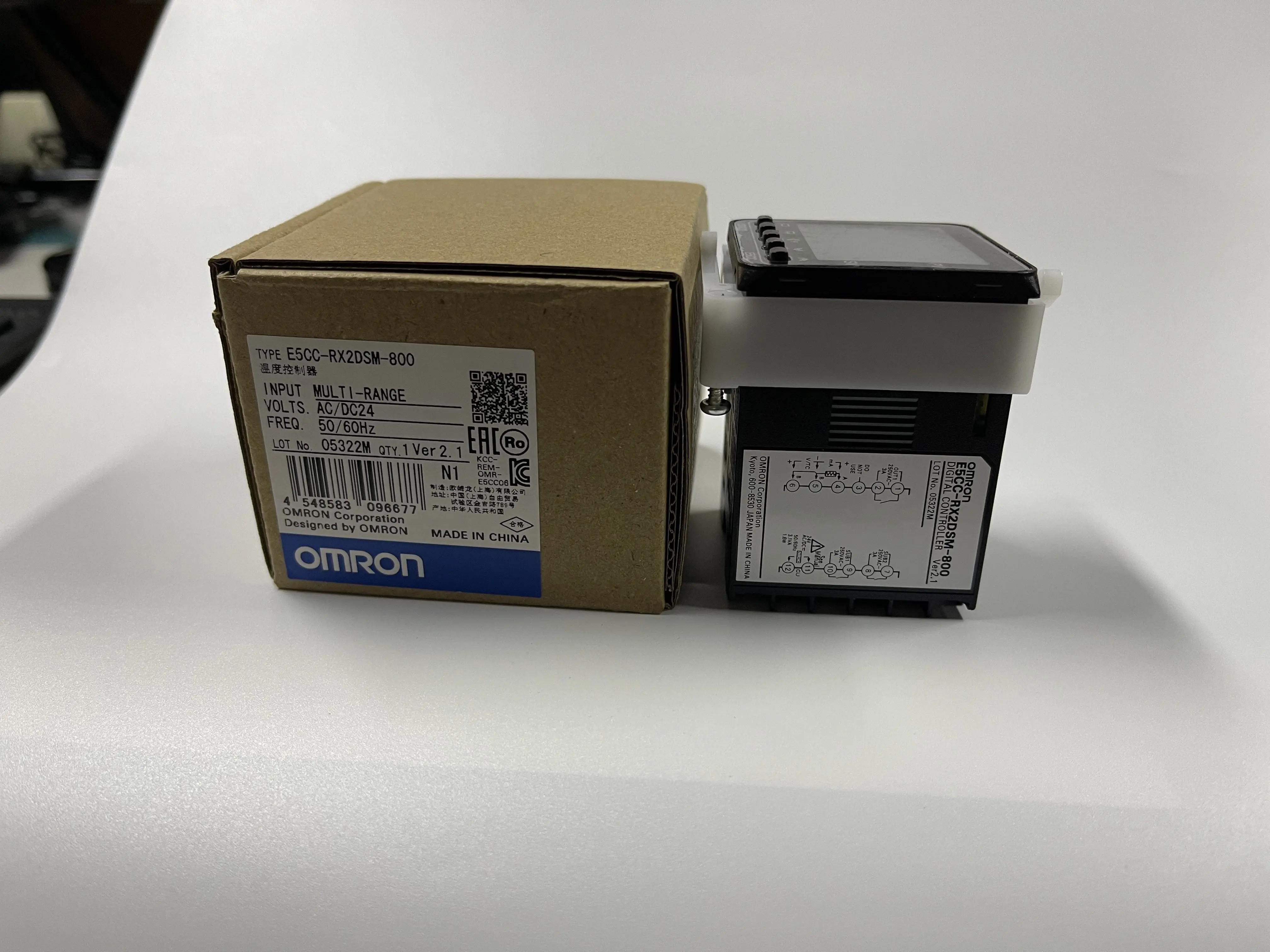 Omron Temperature Controller E5CC-RX2DSM-800