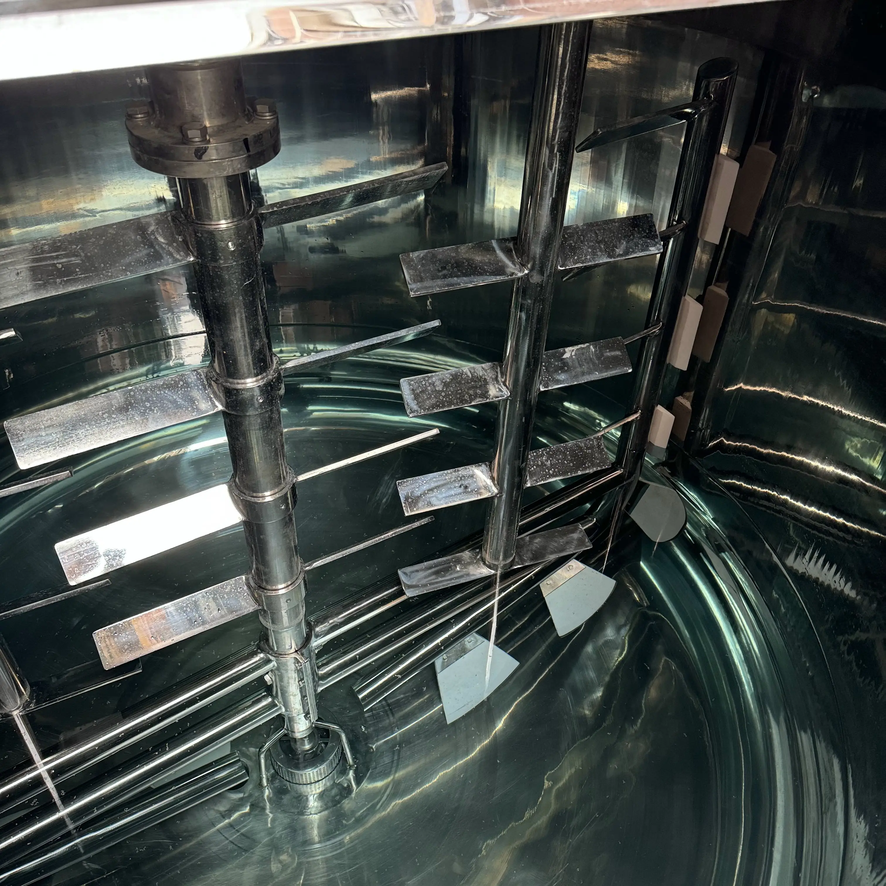 2000L  Agitator Blender Toilet Bleach Liquid Soap Mixer Tank Chemical Equipment Machinery Shampoo Making Machine