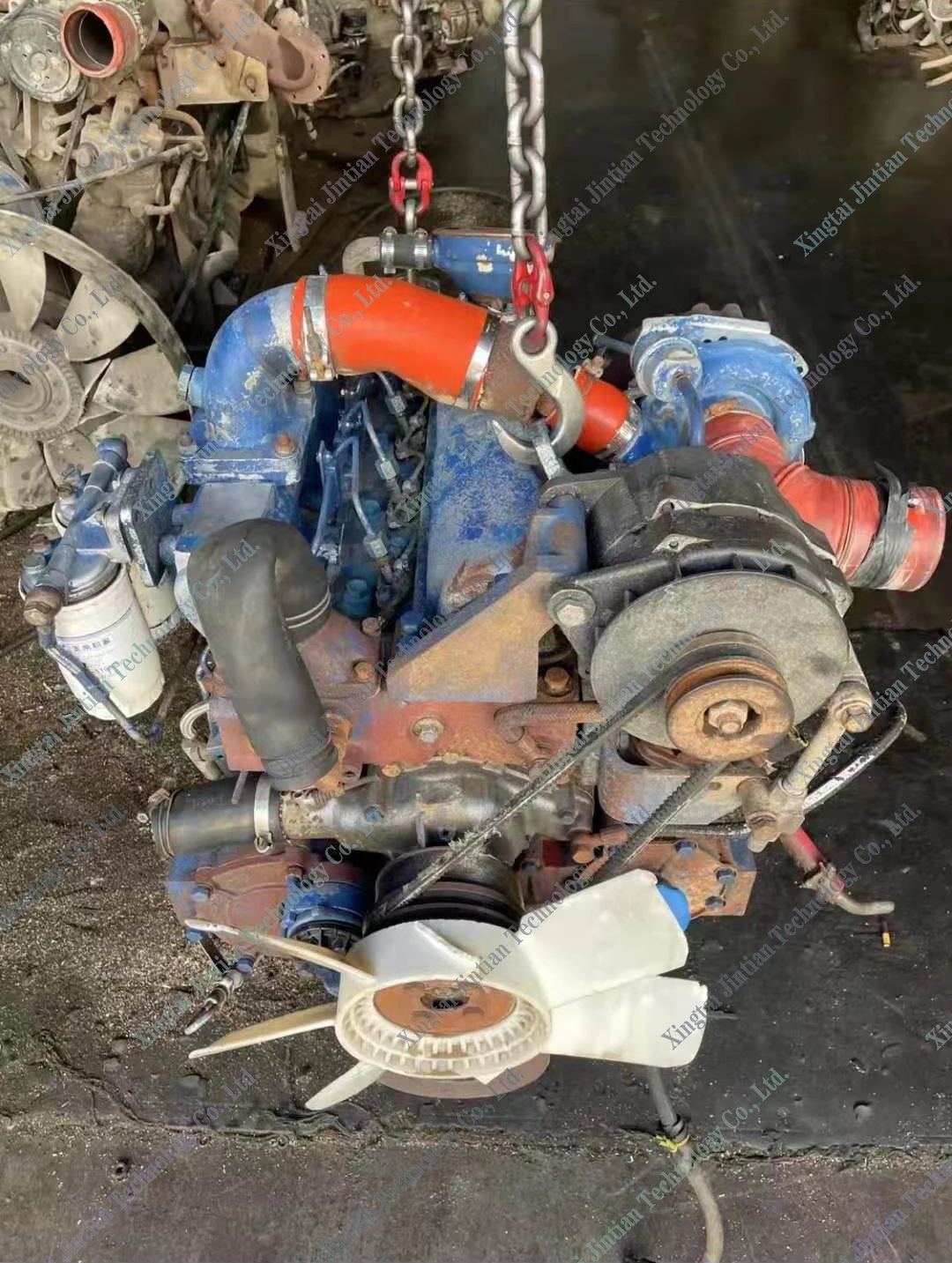 High Quality 4 Cylinder 180HP Used Engine YC4G180-20