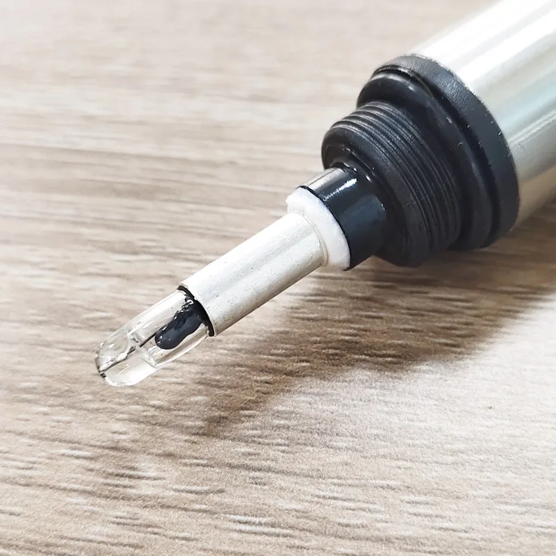 Voyaga etgan mushuk porno Uy azosi