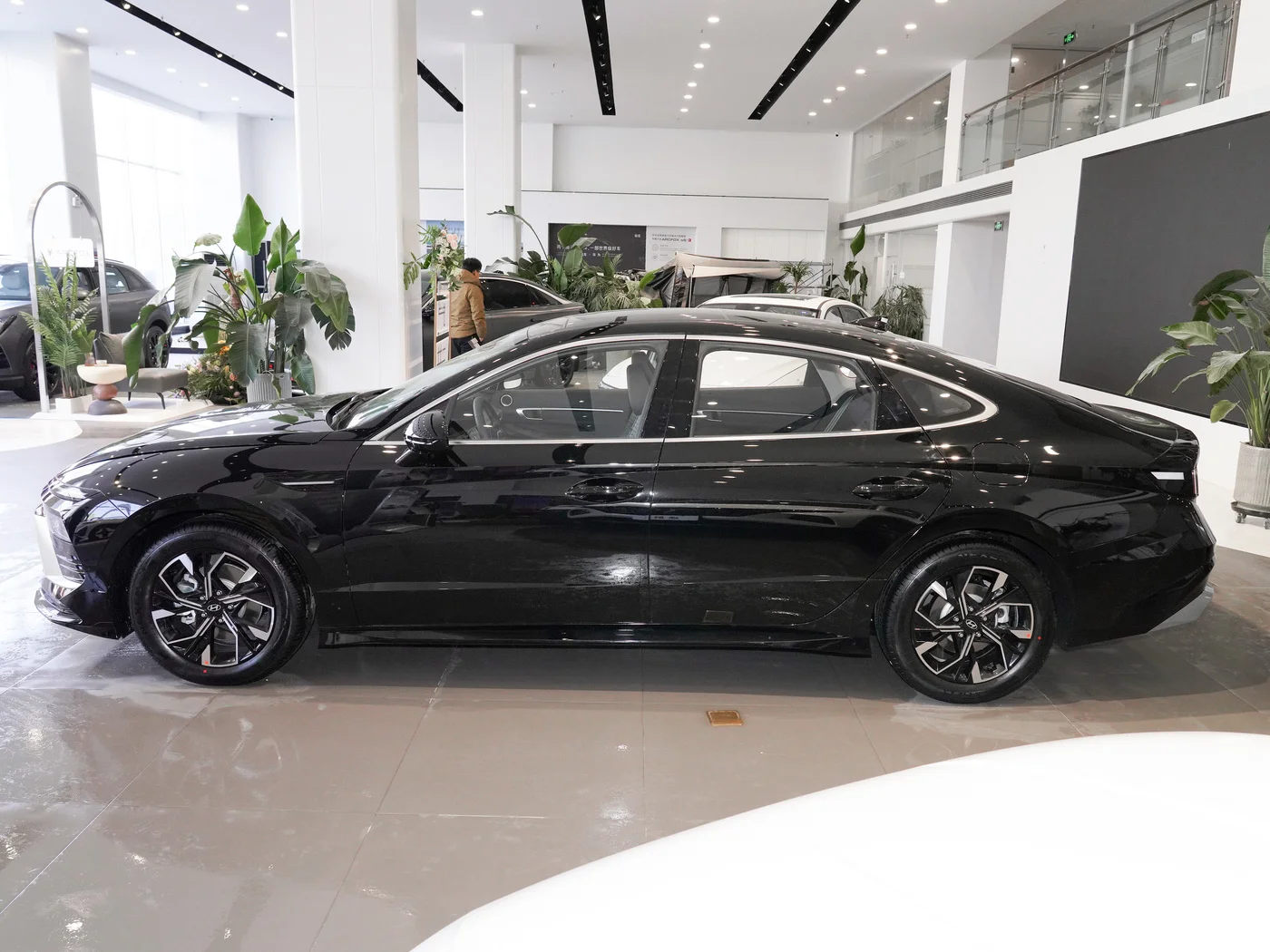 2024 Modelo Novo Carro Venda Quente Hyundai SONATA 11 Novo Carro a Gasolina  Carro com 2.0T 8AT Motor| Alibaba.com, image size:1400x1050