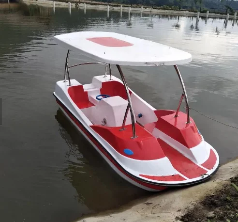 Water Park Outdoor Four Person Adult Water Boat Pedal Boat for Amusement Park