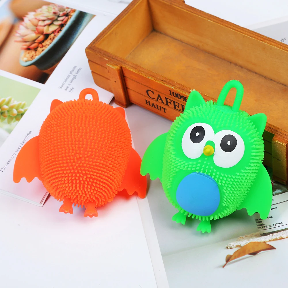 
 Рекламные Светящиеся в темноте животные, милые Светящиеся в темноте пластиковые маленькие мигающие игрушки  