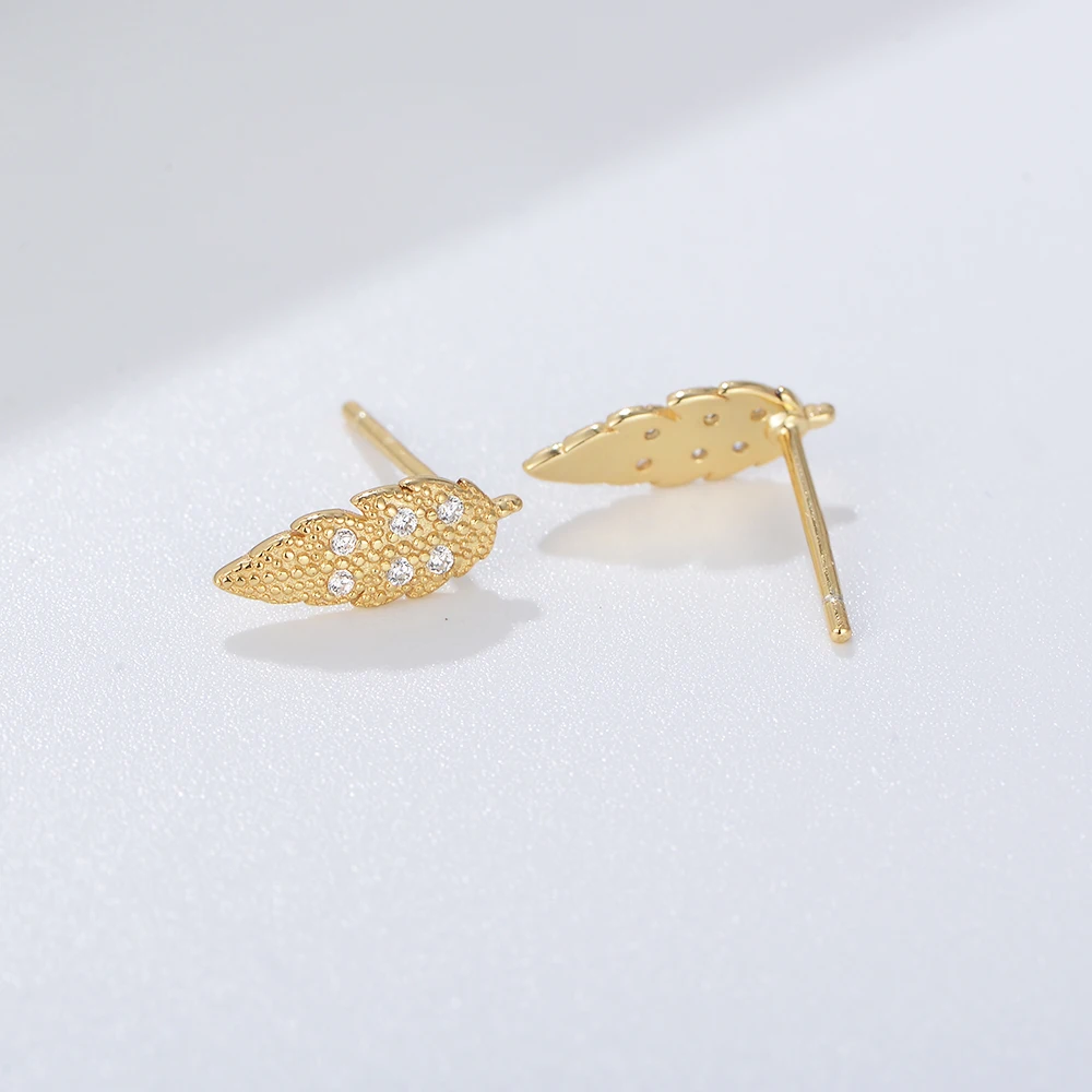 Mini Peishang Leaf-Shaped Gold Plated CZ Stud Earrings for Women