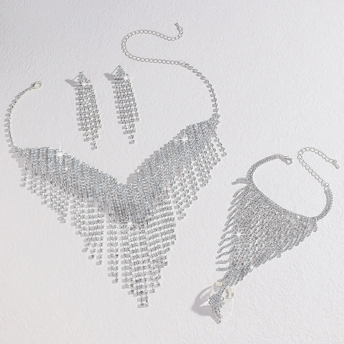 Luxurious Bridal Jewelry Set: Necklace, Earrings & Chain