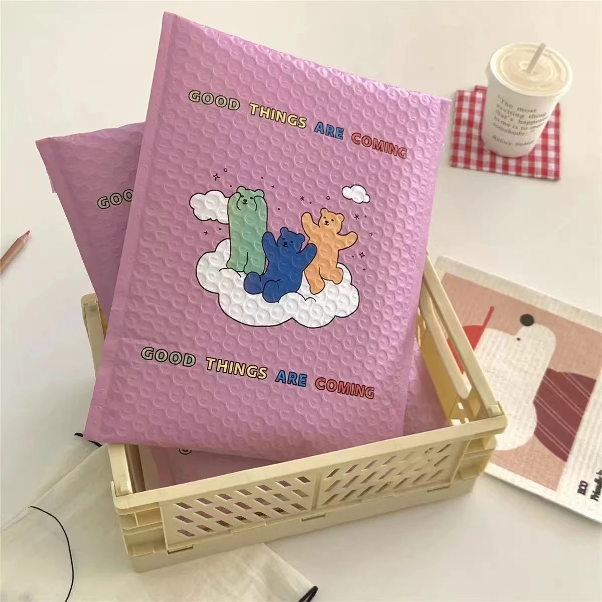 Shipping Bags Mailing Envelopes - Custom Aluminum Foil Personalized Metallic Bubble Mailers and Waterproof Customized BB-010208 supplier