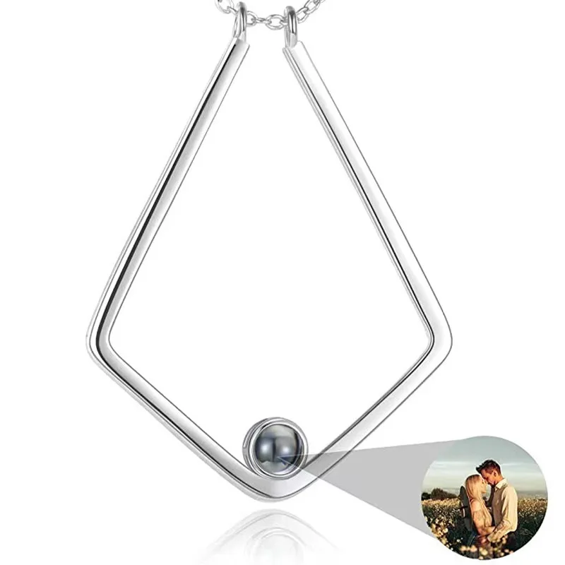 Collana con ciondolo in acciaio inossidabile | Emporio Armani