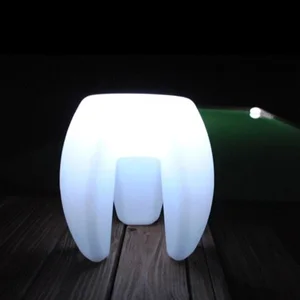 Modern LED Light-Up Plastic Triangle Cube Bar Stools with Glowing Design for Dining and Hotel Use
