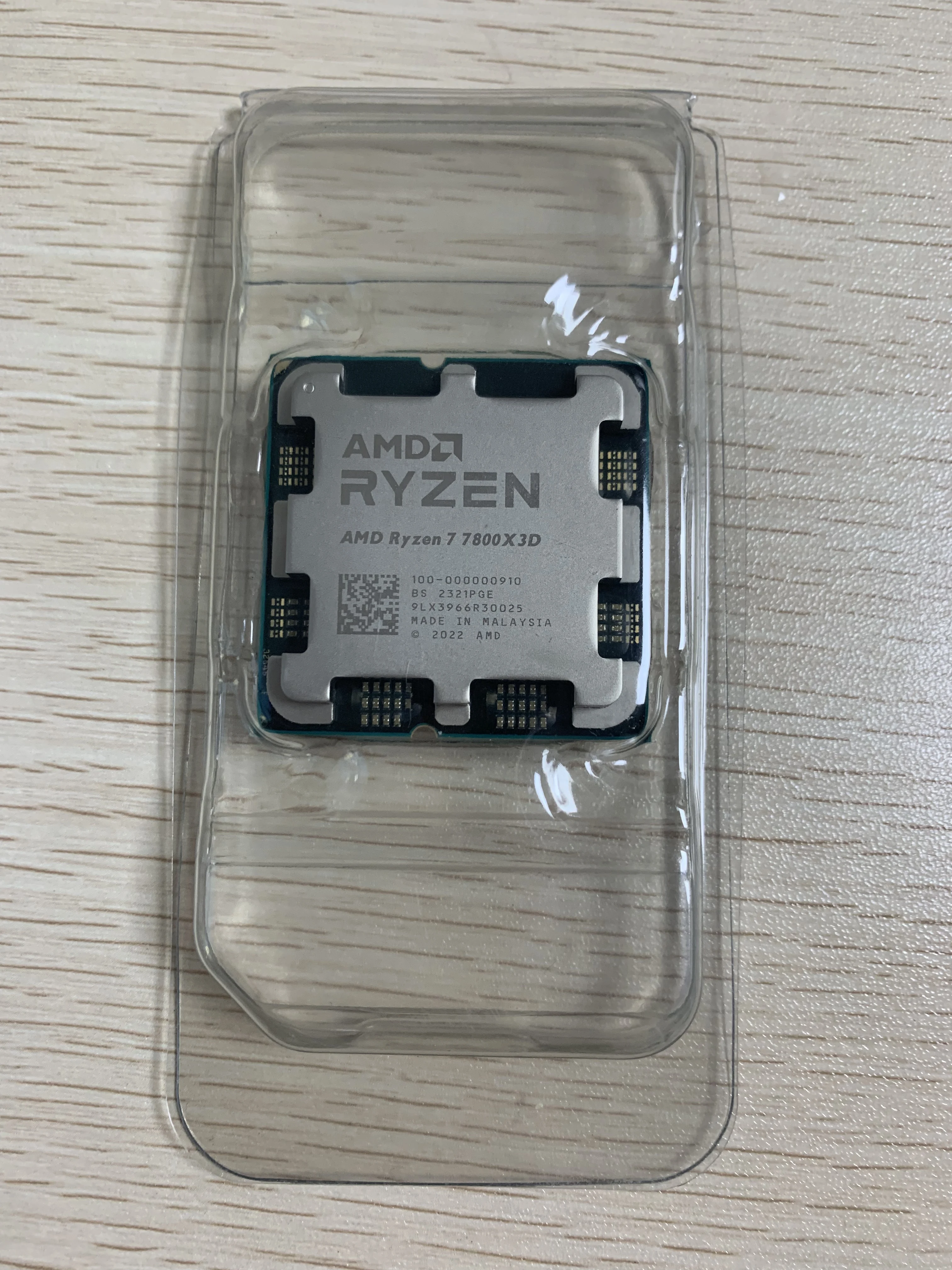 New AMD Ryzen 7 7800X3D CPU - 8 Cores, 16 Threads, 4.2-5.0GHz