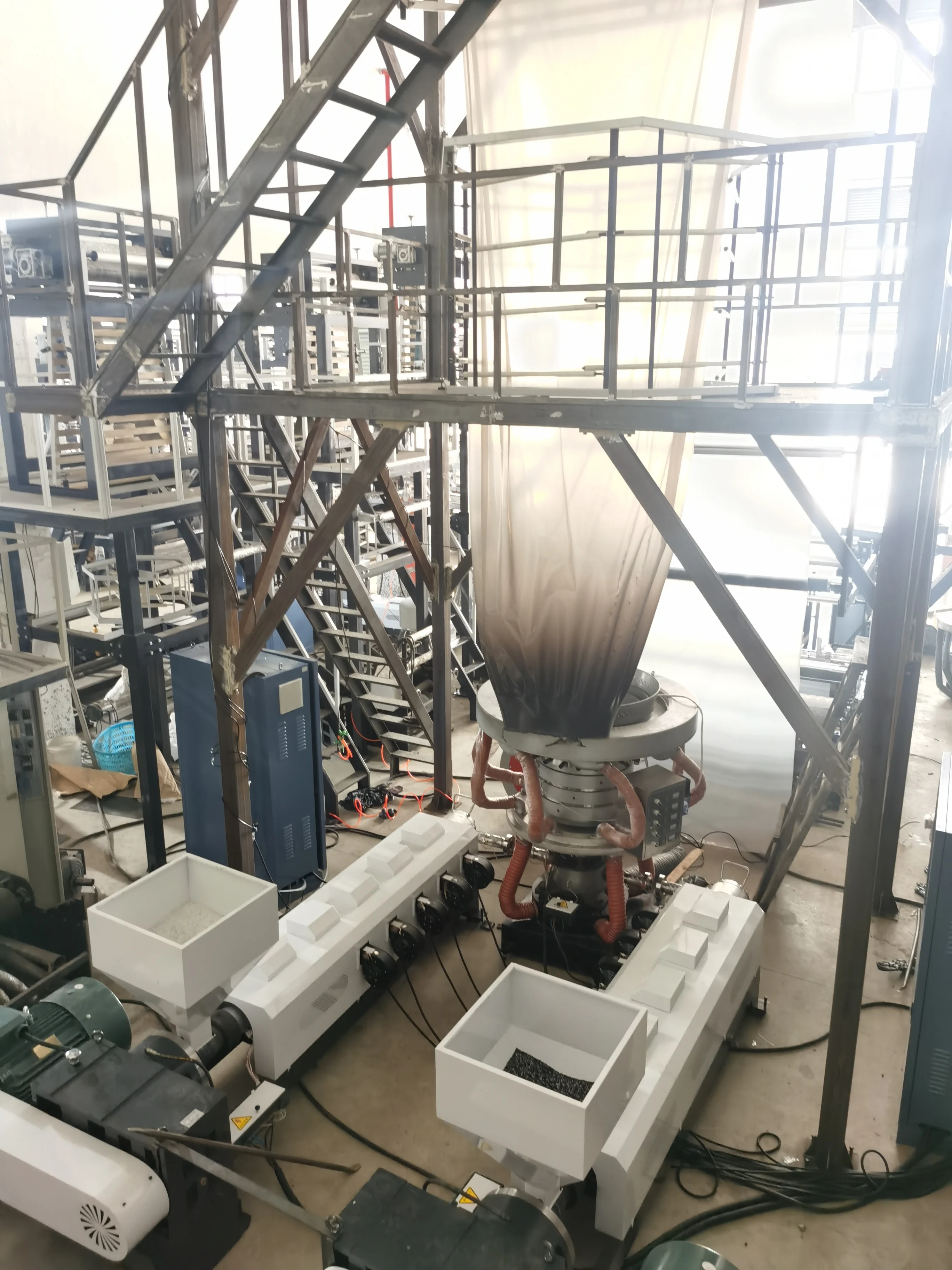 High Speed 1500mm Agriculture HDPE LDPE Greenhouse Plastic Barrier Film Etirable Making Extruder Blowing Machine
