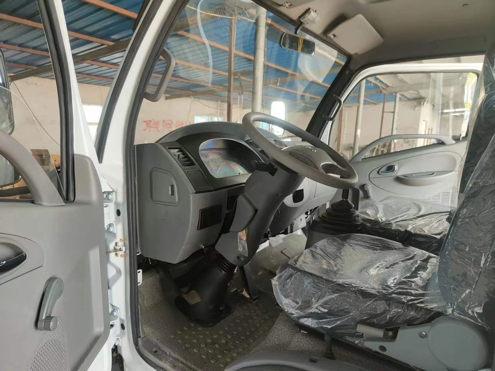 Мобильный топливный диспенсер Mini 2500L Dongfeng Китай новый и Подержанный 5000л механическая коробка передач
