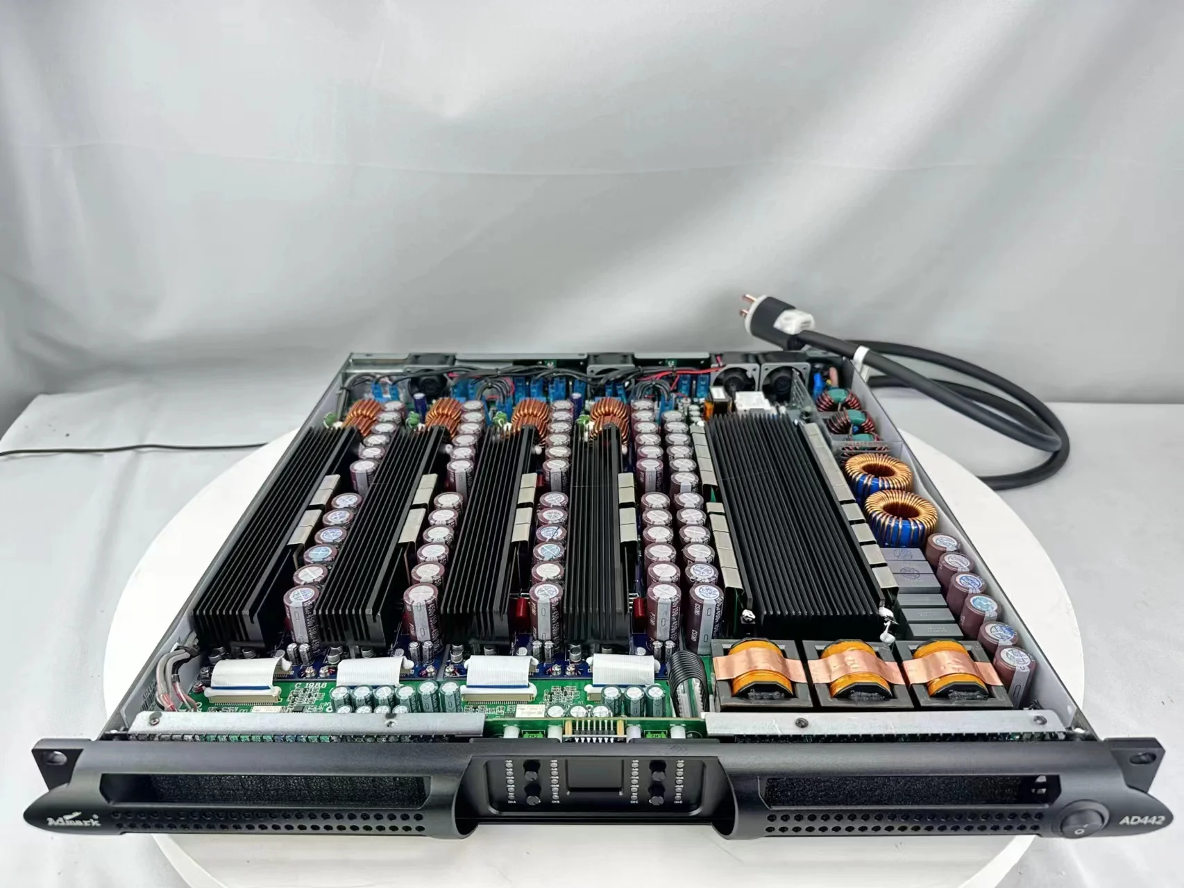 amplid pentaquark 23-25モデル Amplid Pentaquark 2024-2025 Snowboard Review vs. Jones