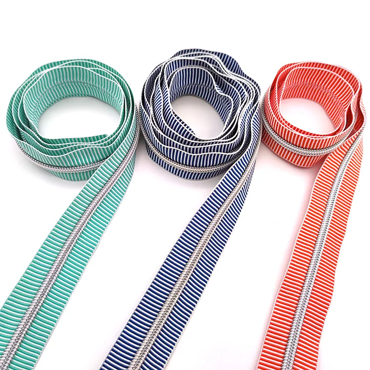YYX Gradient Colors Size 5 Nylon Stripe Zipper Teeth Roll De China Recyclable Nylon Zippers