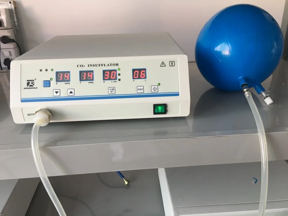 cmb q100二氧化碳吹入器 11千克 56*46 * 29厘米 交货细节: 零件名称