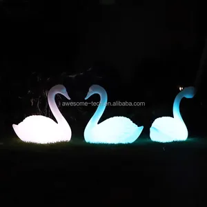 Cartoon Animal Sculpture Outdoor Swan Park Street Lighting Led Swan Decorative Lights Garden Lawn Decor