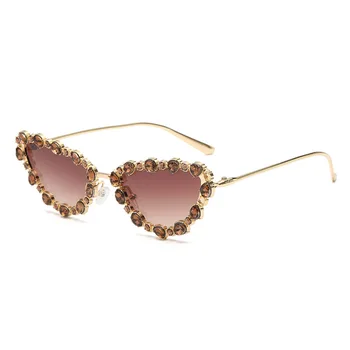 New Oversized Retro Sunglasses Cats Dark Wind Design Gold Diamond Metal Frame Exaggerated Rhinestones Custom Lens