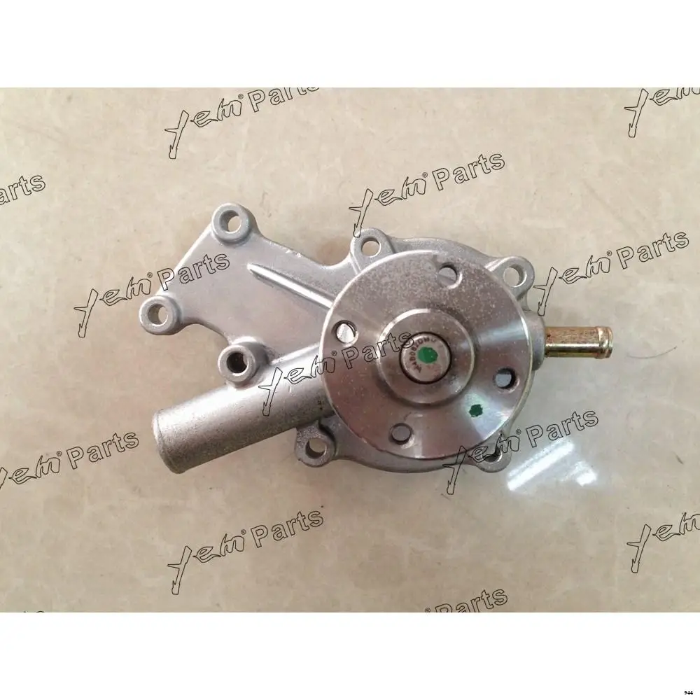 Diesel Engine Repair Parts D722 Water Pump for Kubota