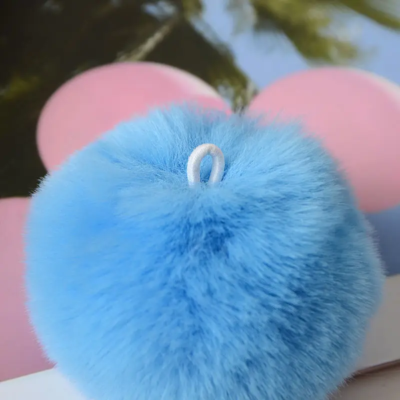 
Hot Sales Custom Heart Pom Pom Plushie Furry Ball Keychains Pompom 