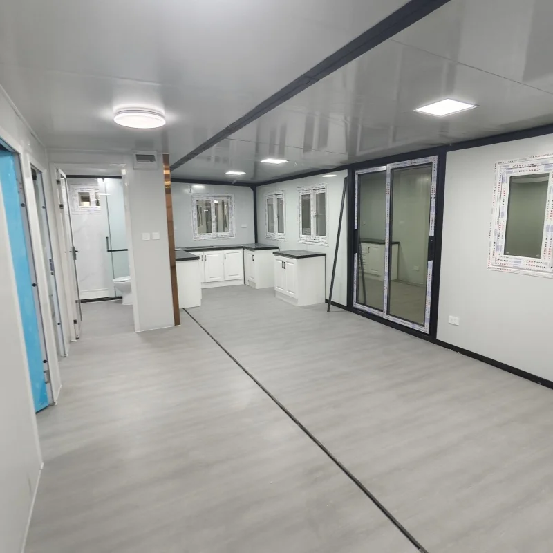 40 ft Mobile Prefab Shipping Container House Steel Material for Living School Home Office Supermarket Use
