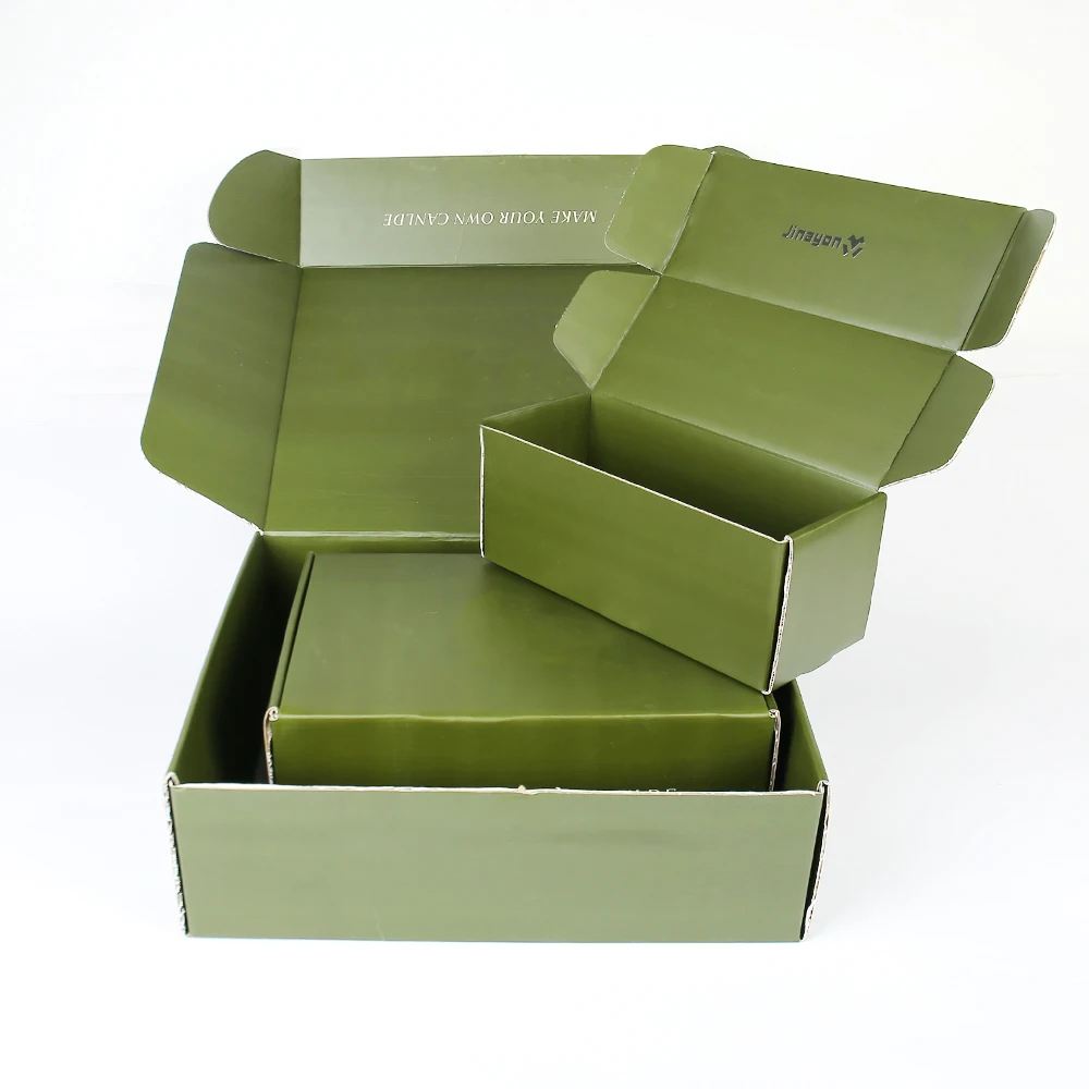 Ensemble de boîtes d'expédition sur mesure en carton ondulé vert pour vêtements / emballage de chaussettes, conception de logo, dorure à chaud, rangement de sous-vêtements, feuille métallisée incluse