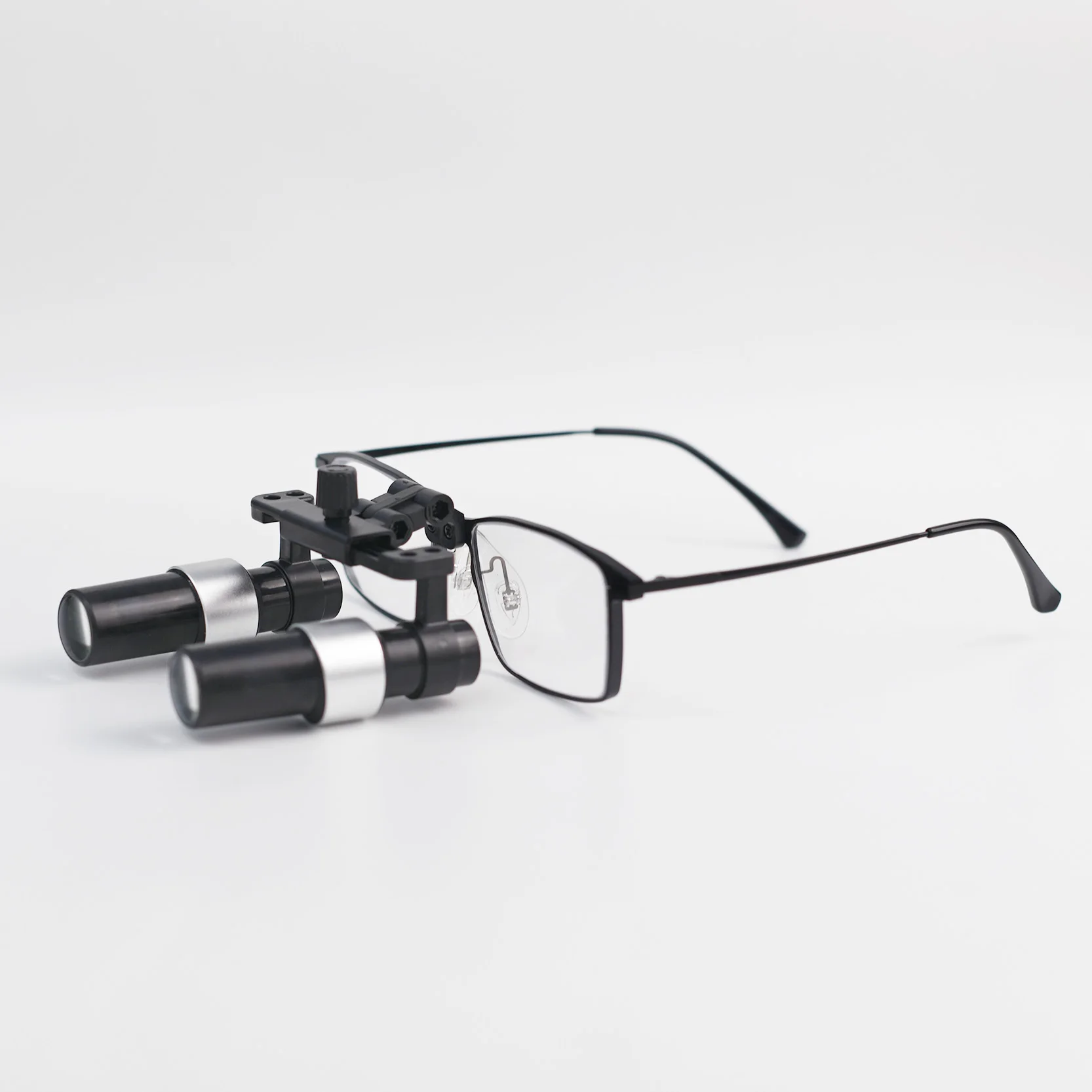 新品　デンタル ルーペ 2.5倍 黒ライト付 歯科 拡大鏡 角度調整可能 DIY 2.5X/3.5X 双眼拡大鏡歯科手術用ルーペ SZ-1A Ledスポットライト付き