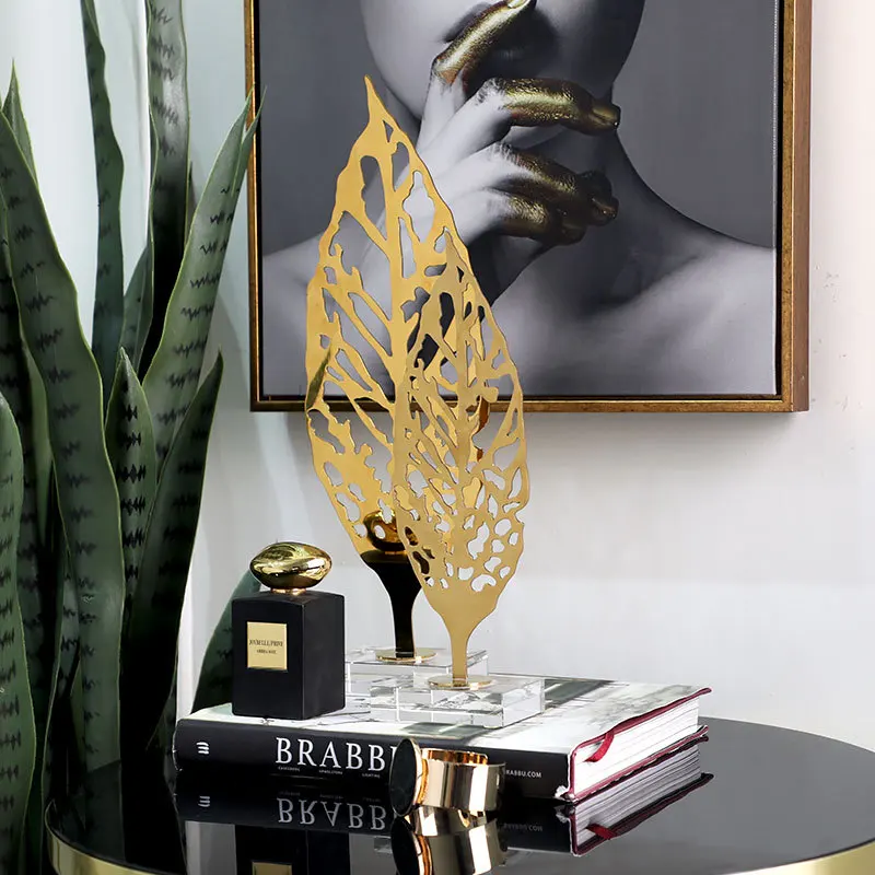 Modern Home Tabletop Leaf Statue Decor Feuille En Metal Deco Living Room Decoration Luxury Gold Metal Palm Leaf Shape Sculpture