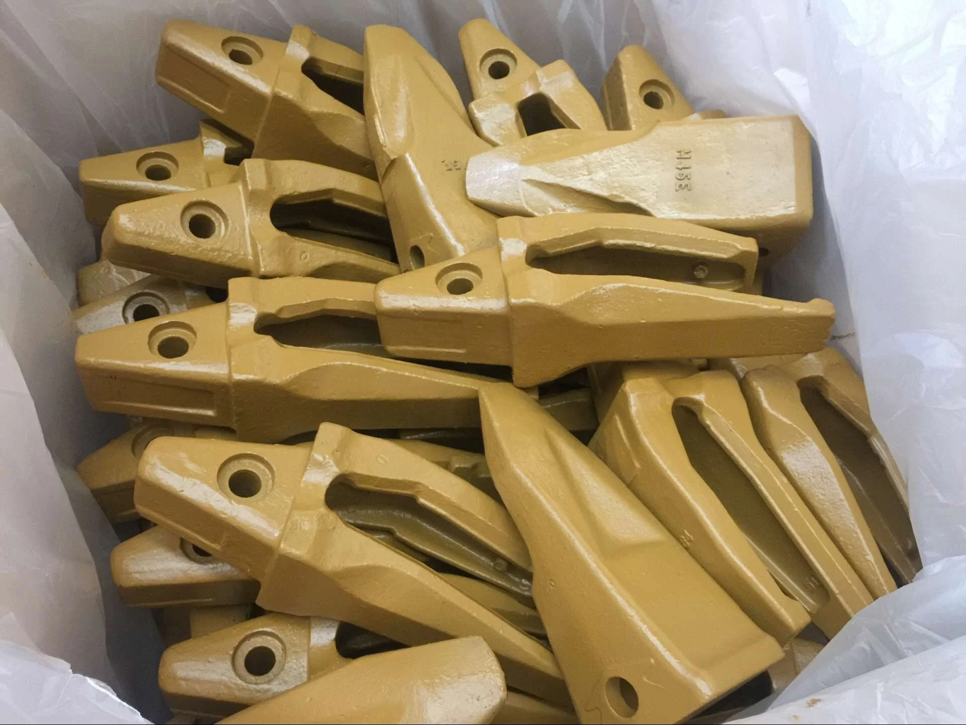 30AMRE 30GPE Bucket Teeth for Earthmoving Machinery High Performance Product Category