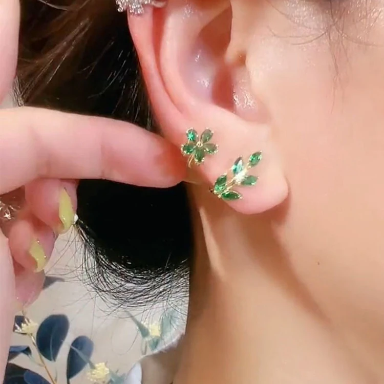AL-08 Fashion Wholesale Women Earrings Ear Jewelry Green Leaf Flower Crystal Rhinestone Diamond Stud Ear Rings