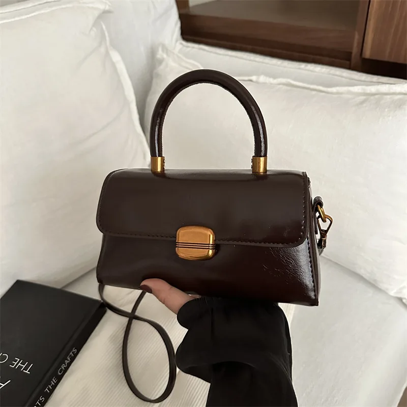 High-End Crossbody Bag Women's 2025 New Popular PU Small Square Single Cover Niche Light Luxury Commuter Tote