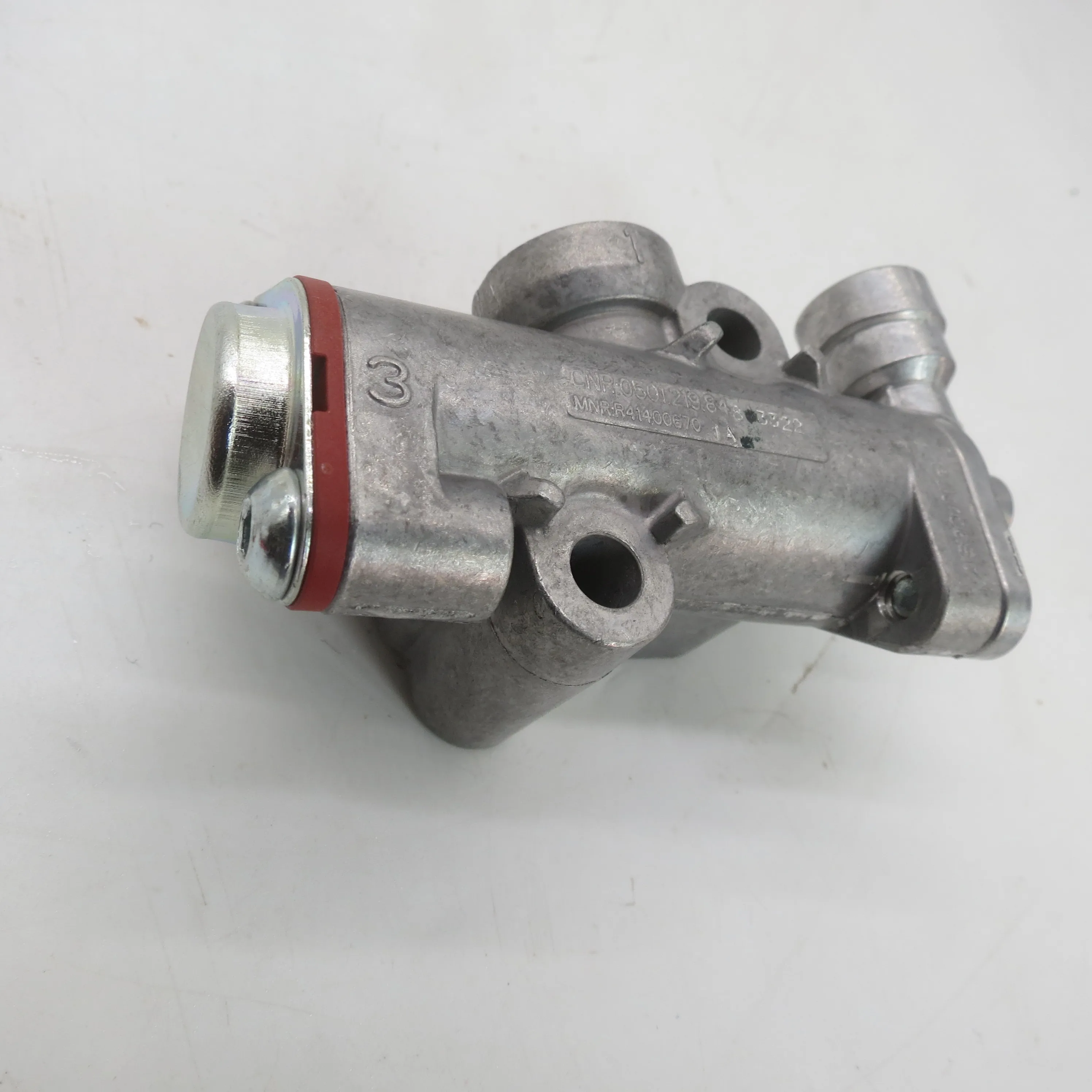 お買い得商品特集 - 販促エクスプレス Two-position Five-Way Valve 0501219848 for SINOTRUK Engines テープ・マスキングテープ