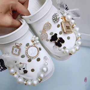 Women Eva Clogs Summer Sandal Beach House slippers Classic Fluffy Clogs Charm Platform Sandals