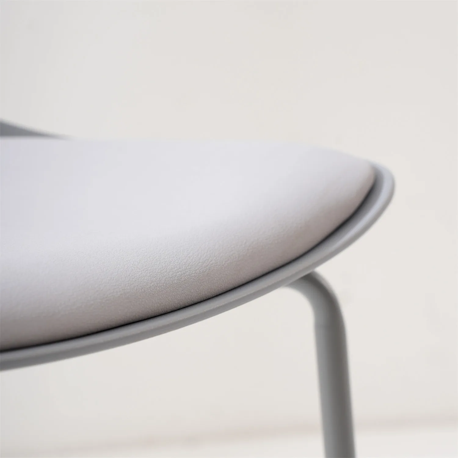 Modern Nordic Colorful Simple Creative Design Metal Leg Armless Yellow Green Color Dining Office Chairs for Restaurant