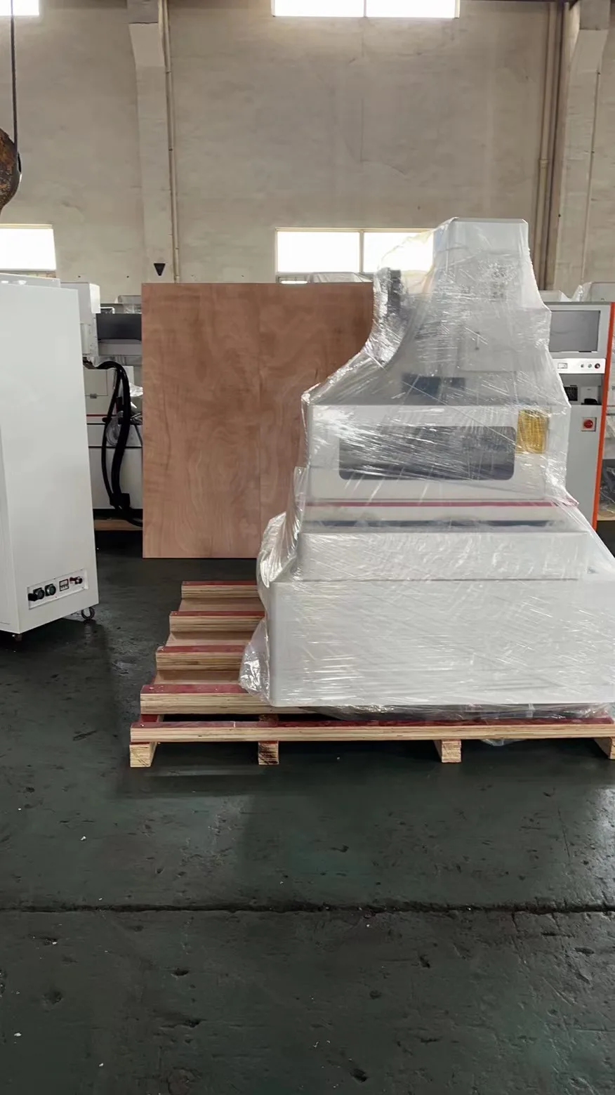 Ipretech IPM400S CNC Wire EDM Machine High Precision Servo Motor Wire Cutting High Efficiency Edm Wire Cutting