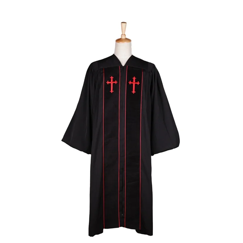 Velkoobchodní zakázkové černé liturgické róby pro kněze s černými lištami a ručně vytvořeným vlnitým střihem z matného sametu s červeným vyšitým křížem
