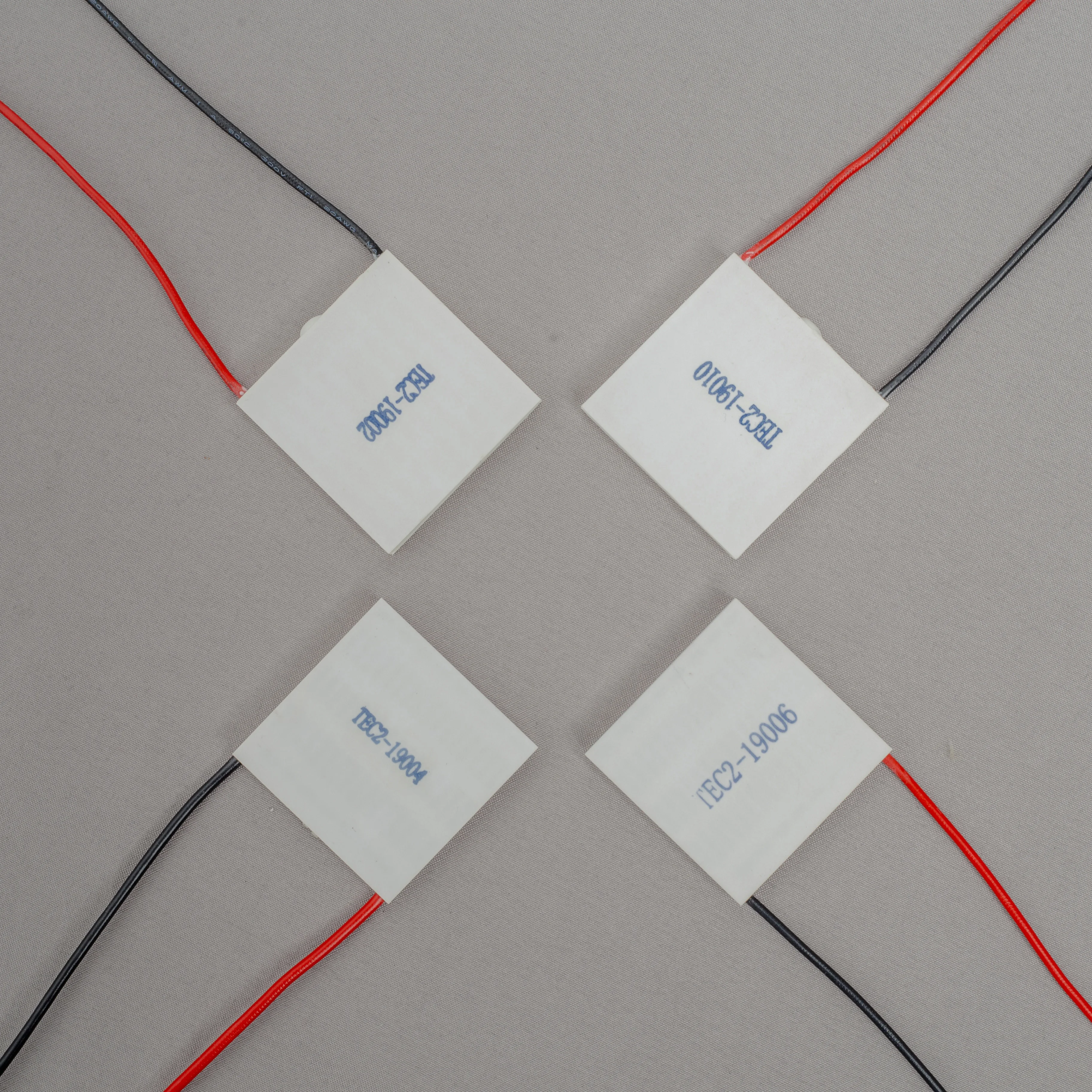 TEC2-19002 30*55 반도체 다단계 열전 냉각 펠티어 모듈