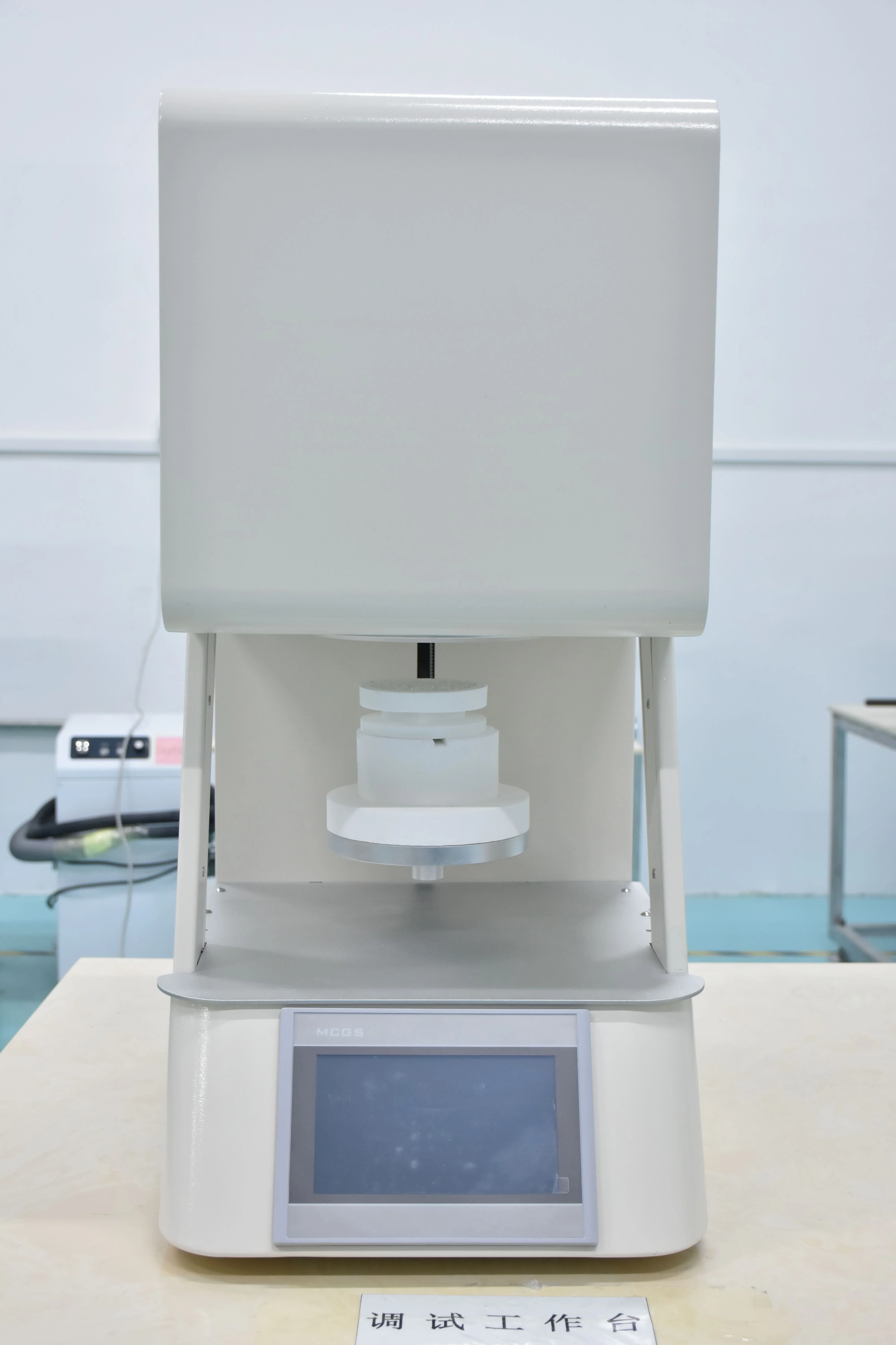 Yucera 1560C Dental Zirconia Sintering Furnace Dental Ceramics Furnace Dental Porcelain Furnace