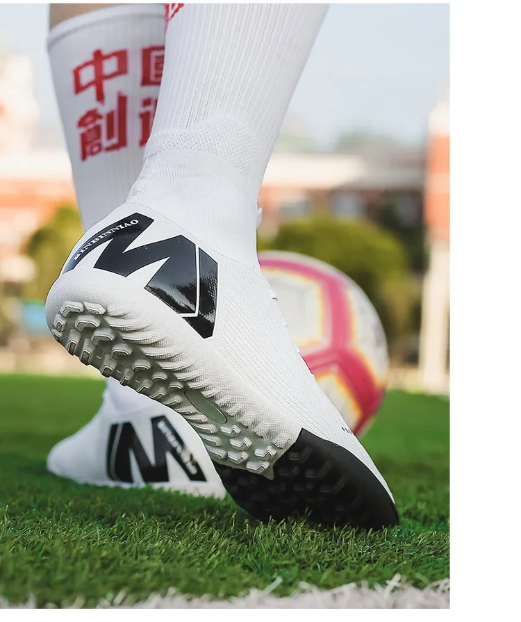 Source 2018 de moda de estilo de fútbol zapatos para hombres botas de fútbol de mejor venta de zapatos de fútbol productos de OEM m.alibaba.com
